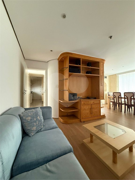 Apartamento à venda com 3 quartos, sendo 1 suíte, em Santa Cecília, São Paulo, SP