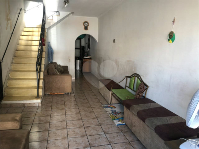 Sobrado à venda com 4 quartos em Santana, São Paulo, SP