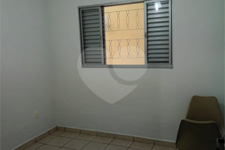 Casa à venda com 4 quartos, sendo 2 suítes,  em Vila Rei, Mogi das Cruzes, SP
