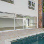 Casa à venda ou para alugar com 3 suítes no condomínio Jardim Flora, São Paulo - SP