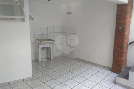Sobrado à venda com 4 quartos, sendo 1 suíte,  em Jardim Pacaembu, Jundiaí, SP