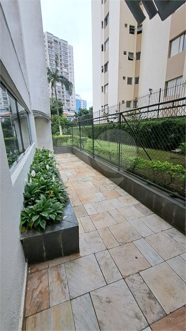 Apartamento à venda com 3 quartos, sendo 1 suíte, em Vila Mariana, São Paulo, SP