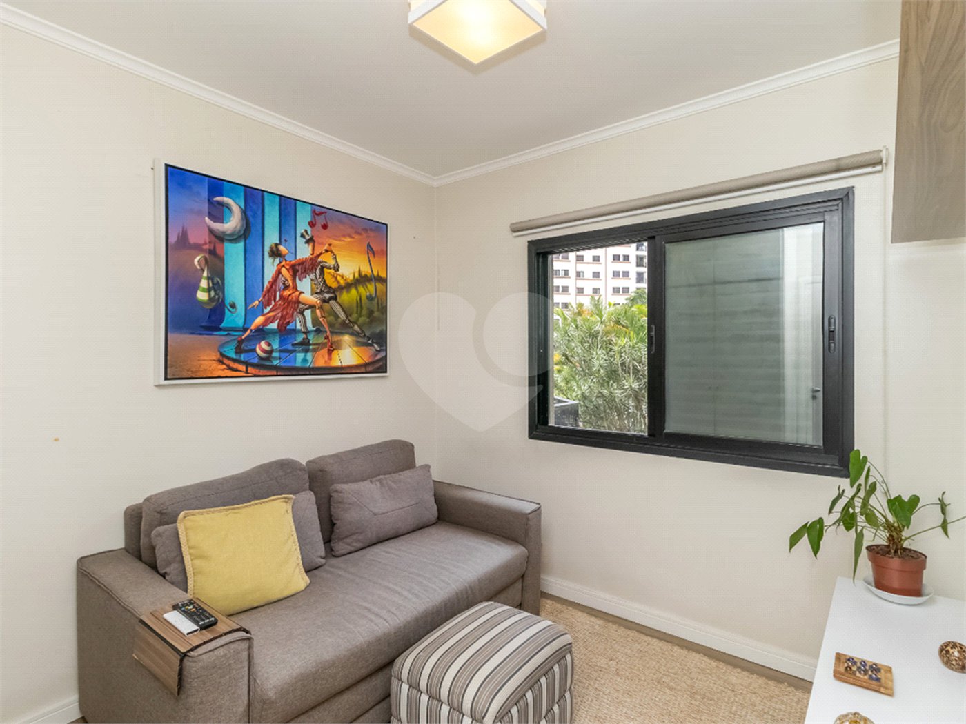 Apartamento à venda com 3 quartos, sendo 1 suíte,  em Vila Clementino, São Paulo, SP