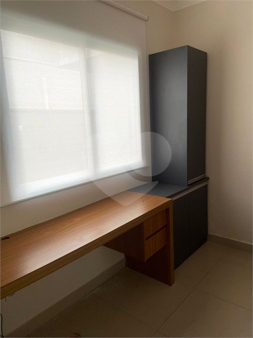 Casa à venda ou para alugar com 3 suítes no condomínio Portal das Tipuanas, Araraquara - SP