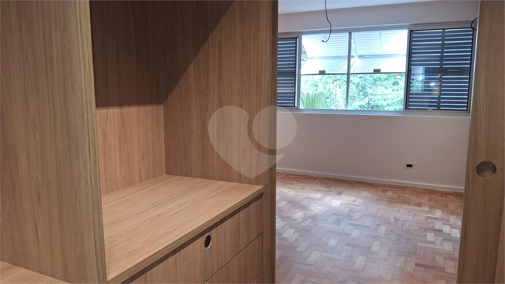 Apartamento para alugar com 3 quartos, sendo 1 suíte, em Itaim Bibi, São Paulo, SP