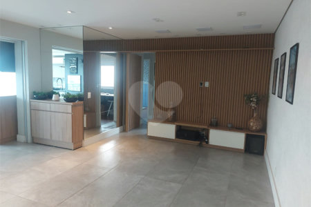 Apartamento à venda com 3 quartos, sendo 1 suíte, em Barra Funda, São Paulo, SP