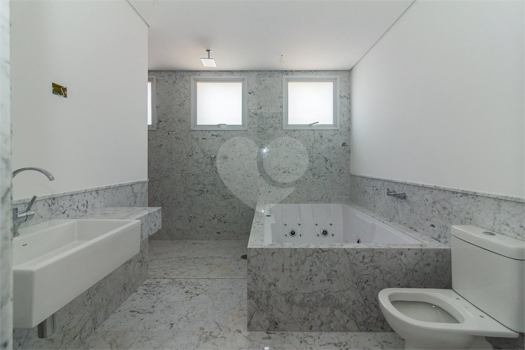 Apartamento à venda com 4 suítes em Ibirapuera, São Paulo, SP