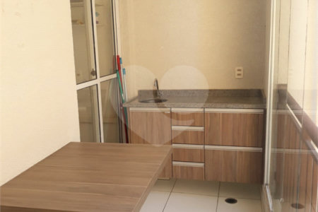 Apartamento à venda ou para alugar com 2 quartos, sendo 1 suíte, em Jardim Carambeí, São Roque, SP