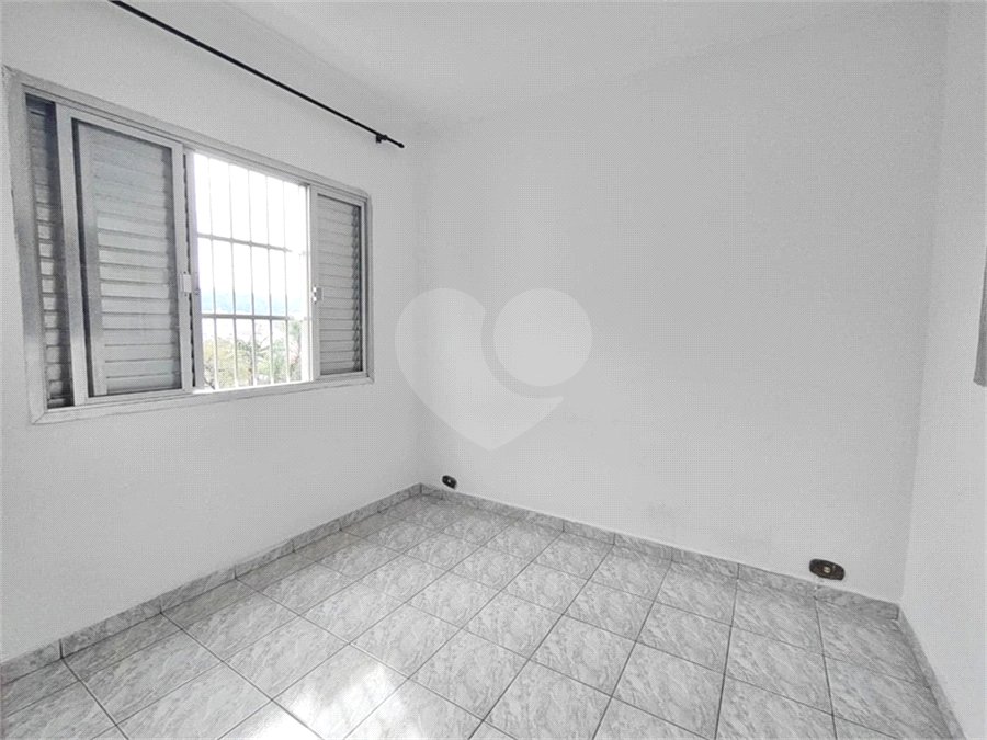 Sobrado à venda com 3 quartos, sendo 1 suíte, em Vila Pedra Branca, São Paulo, SP