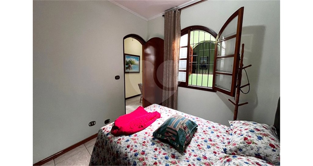 Casa à venda com 3 quartos, sendo 1 suíte, em Vila Boaçava, São Paulo, SP