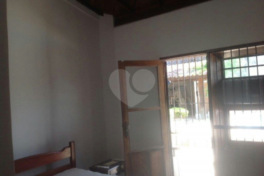 Casa à venda com 3 suítes no condomínio Morada do Mar, Caraguatatuba - SP