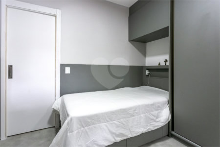 Apartamento à venda com 3 suítes em Jardim Prudência, São Paulo, SP