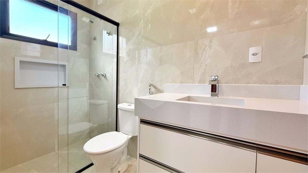 Casa à venda com 3 quartos, sendo 1 suíte,  no condomínio Jardim Piemonte, Indaiatuba - SP
