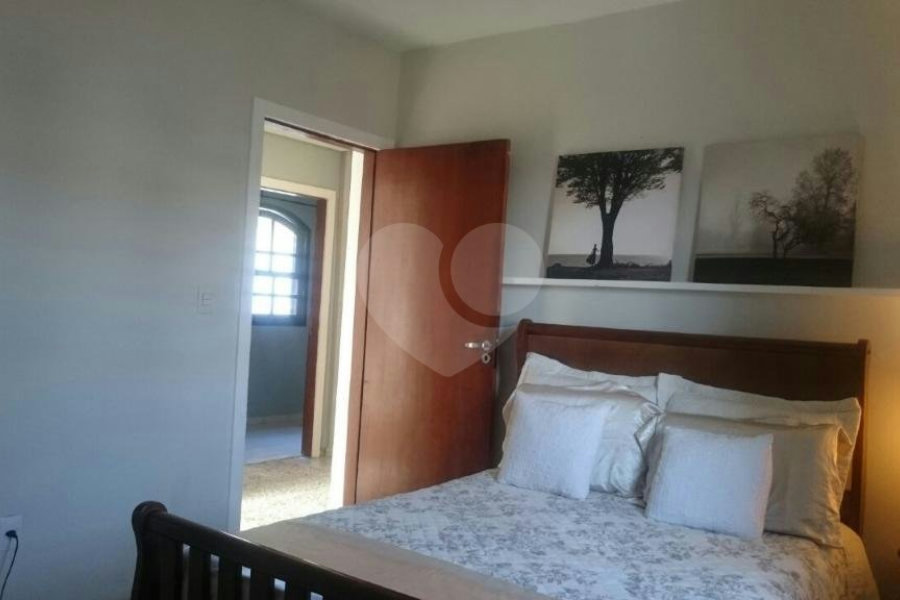 Sobrado à venda com 3 quartos, sendo 2 suítes, em Artur Alvim, São Paulo, SP