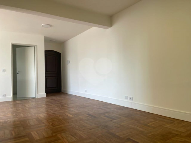 Apartamento à venda com 3 quartos em Santo Amaro, São Paulo, SP