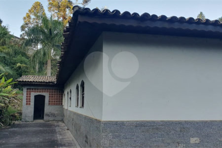 Chácara à venda com 3 quartos, sendo 1 suíte, em Chácaras Copaco, Arujá, SP