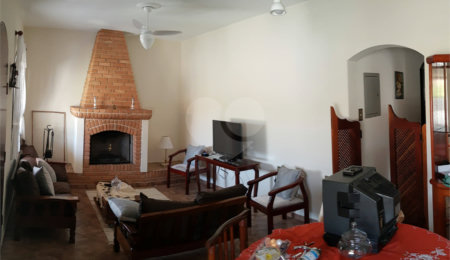 Chácara à venda com 5 quartos, sendo 1 suíte,  em Alpes do Sarapu, Salto de Pirapora, SP