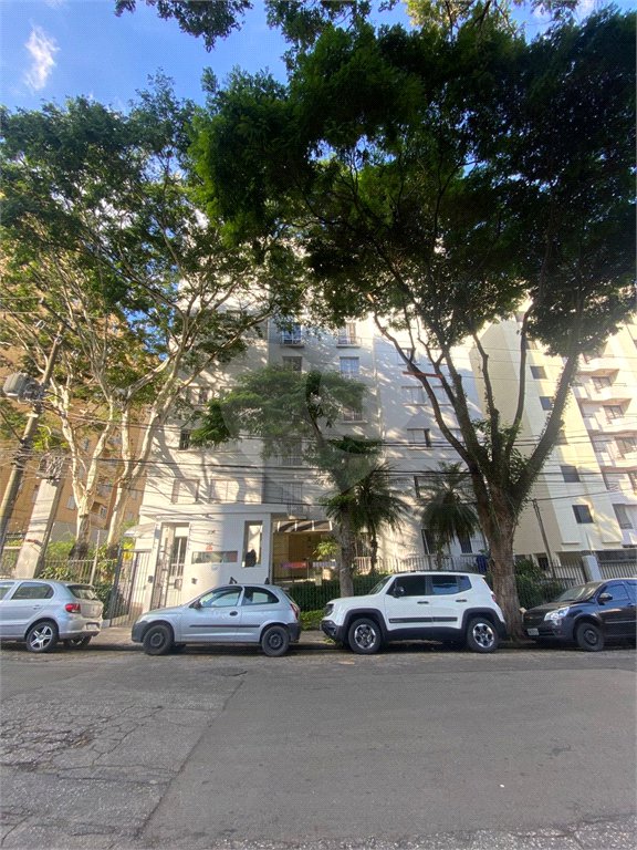 Apartamento à venda com 3 quartos em Caxingui, São Paulo, SP