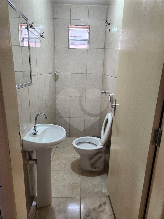 Sobrado à venda com 3 quartos no Brasilândia, São Paulo, SP