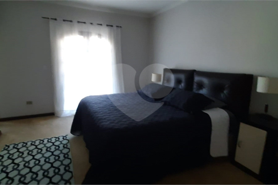 Casa à venda com 3 quartos, sendo 1 suíte, no condomínio Sausalito, Mairiporã - SP