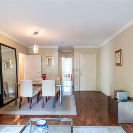 Apartamento à venda com 2 quartos, sendo 1 suíte,  em Itaim Bibi, São Paulo, SP
