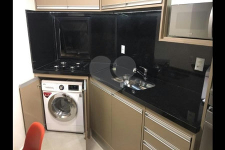 Flat à venda com 1 quarto em Cerqueira César, São Paulo, SP