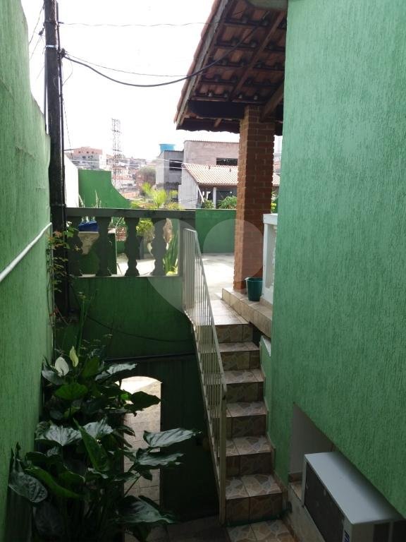 Sobrado à venda com 3 quartos, sendo 1 suíte, em Jardim Maria Duarte, São Paulo, SP