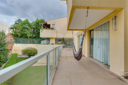 Casa Térrea à venda com 4 suítes em Jardim Marajoara, São Paulo, SP