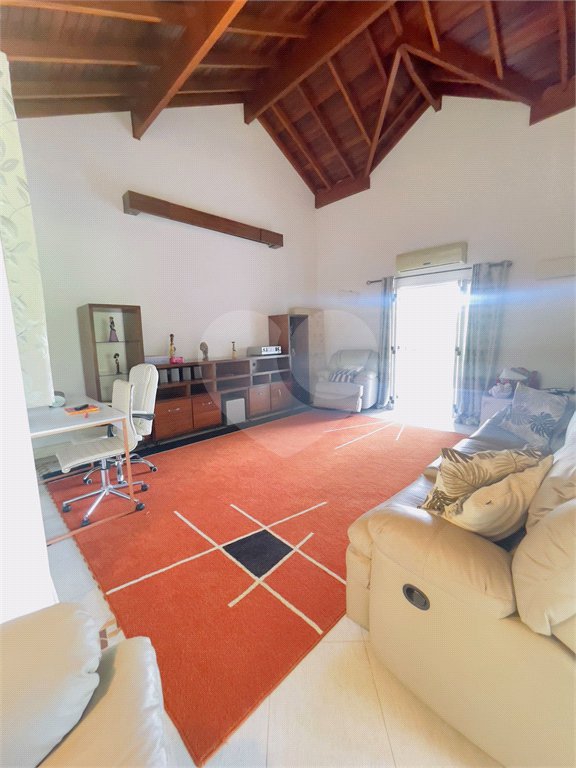 Casa à venda ou para alugar com 3 quartos, sendo 2 suítes, no condomínio Haras Paineiras, Salto - SP