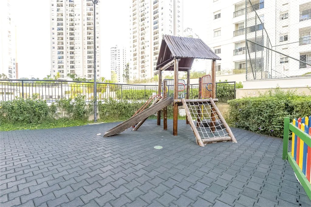 Apartamento à venda com 3 quartos, sendo 1 suíte,  em Jardim Parque Morumbi, São Paulo, SP