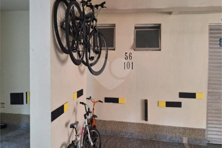 Apartamento à venda com 3 quartos, sendo 1 suíte, em Indianópolis, São Paulo, SP