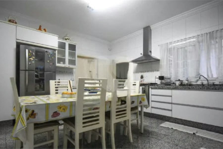 Casa à venda com 5 suítes em Jardim Londrina, São Paulo, SP