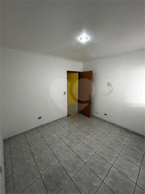 Sobrado à venda com 4 quartos, sendo 2 suítes, em Parque Sonia, São Paulo, SP