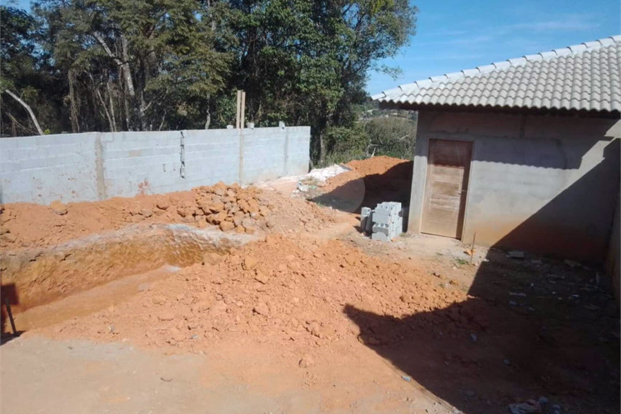 Casa à venda com 2 quartos, sendo 1 suíte, em Canjica (terra Preta), Mairiporã, SP