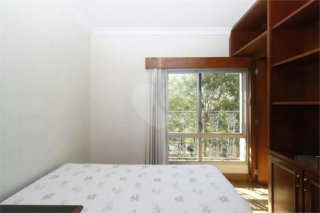 Apartamento à venda com 5 quartos, sendo 2 suítes, em Vila Clementino, São Paulo, SP