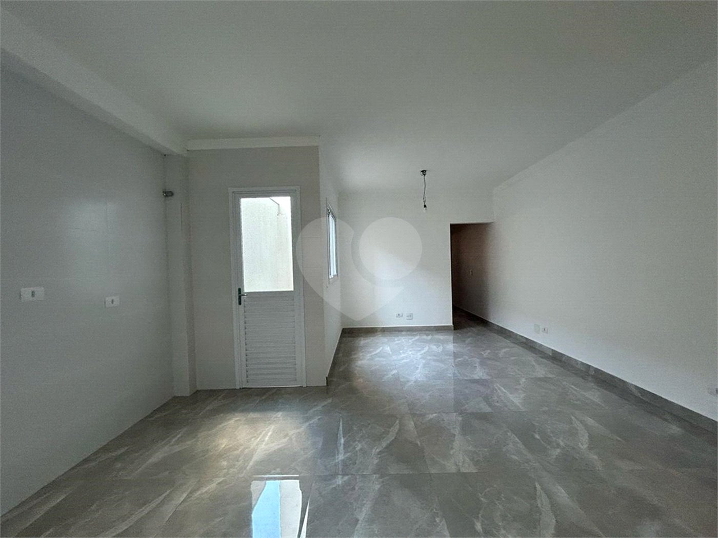Apartamento à venda com 2 quartos, sendo 1 suíte, em Vila Guarani, Santo André, SP
