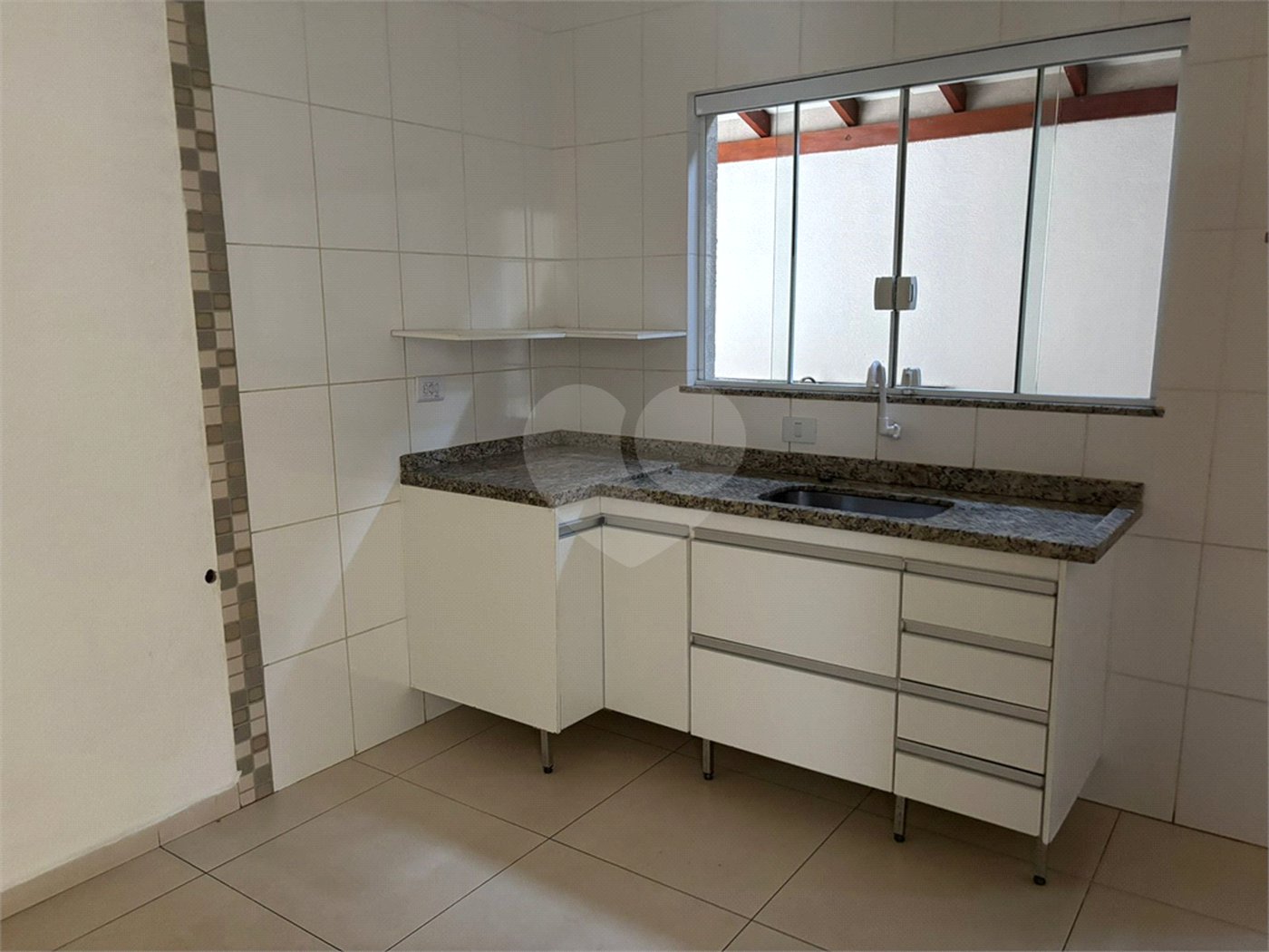 Casa em condomínio à venda com 3 quartos, sendo 1 suíte, em Jardim Estância Brasil, Atibaia, SP