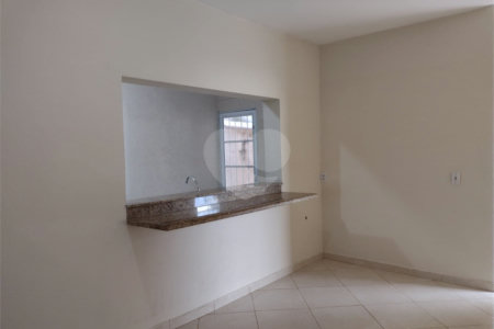 Casa à venda com 2 quartos, sendo 1 suíte, em Santa Eudóxia, São Carlos, SP