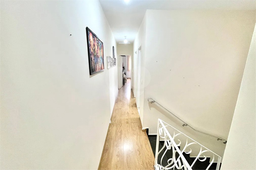 Sobrado à venda com 3 quartos, sendo 1 suíte, em Vila Vitório Mazzei, São Paulo, SP