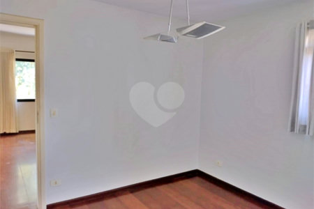 Apartamento à venda com 4 quartos, sendo 3 suítes,  em Vila Andrade, São Paulo, SP