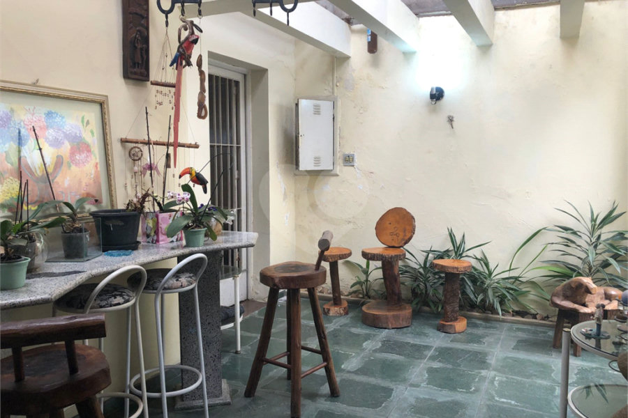 Sobrado à venda com 5 quartos, sendo 1 suíte,  em Jardim São Bento, São Paulo, SP