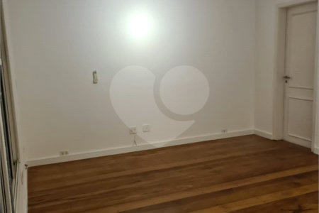 Casa à venda com 3 suítes no condomínio Residencial Courtyard Village, São Paulo - SP