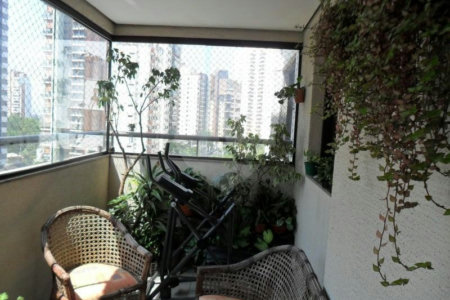 Apartamento à venda com 3 quartos, sendo 1 suíte, em Vila Andrade, São Paulo, SP