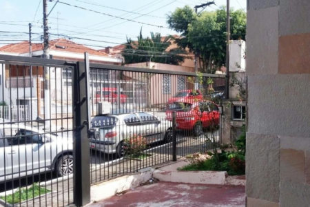 Casa Térrea à venda com 3 quartos, sendo 1 suíte,  em Parque Jabaquara, São Paulo, SP