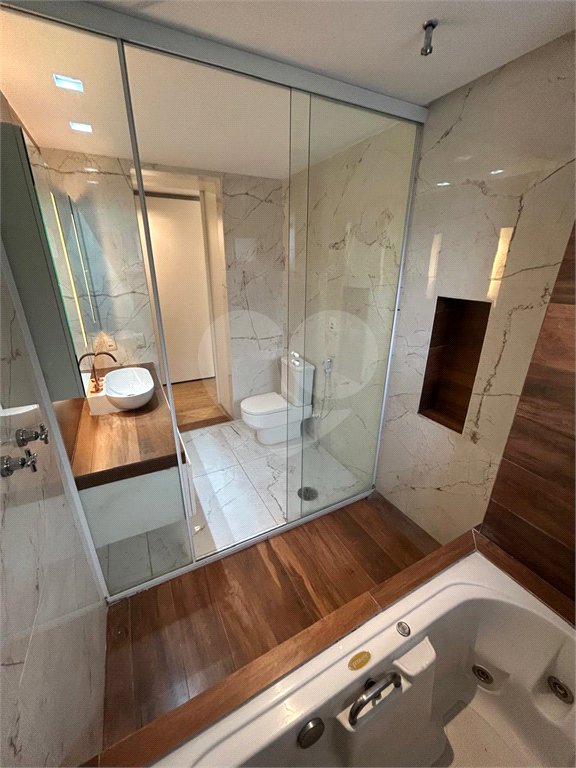 Apartamento à venda com 2 suítes em Parque do Morumbi, São Paulo, SP