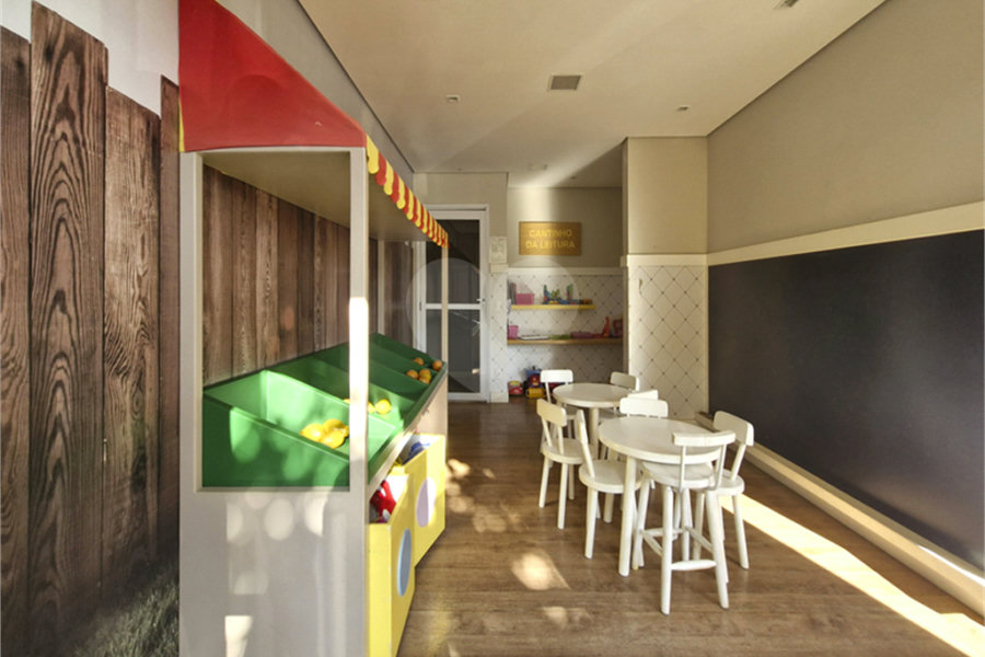 Apartamento à venda com 3 quartos, sendo 1 suíte,  em Jardim Brasil (zona Norte), São Paulo, SP