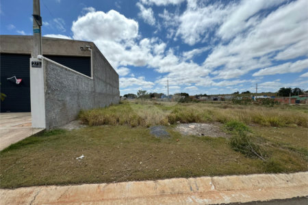 Terreno à venda em Vila Mazzei, Itapetininga, SP