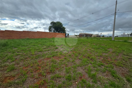 Terreno à venda em Jardim Nova Era, Itapetininga, SP