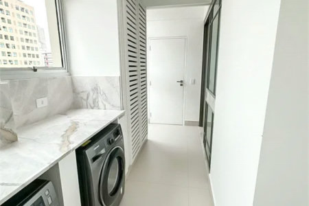 Apartamento à venda com 4 suítes em Vila Cordeiro, São Paulo, SP