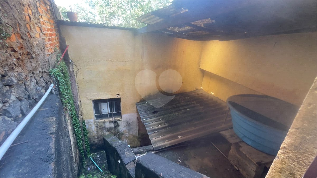 Terreno à venda com 3 quartos em Jardim Rizzo, São Paulo, SP